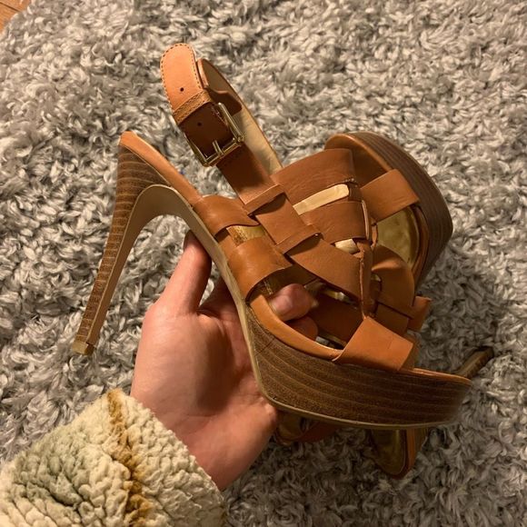 👠 MARC FISHER || Caramel Gold Strap Buckle 5 inch heel 👠 - Picture 8 of 8